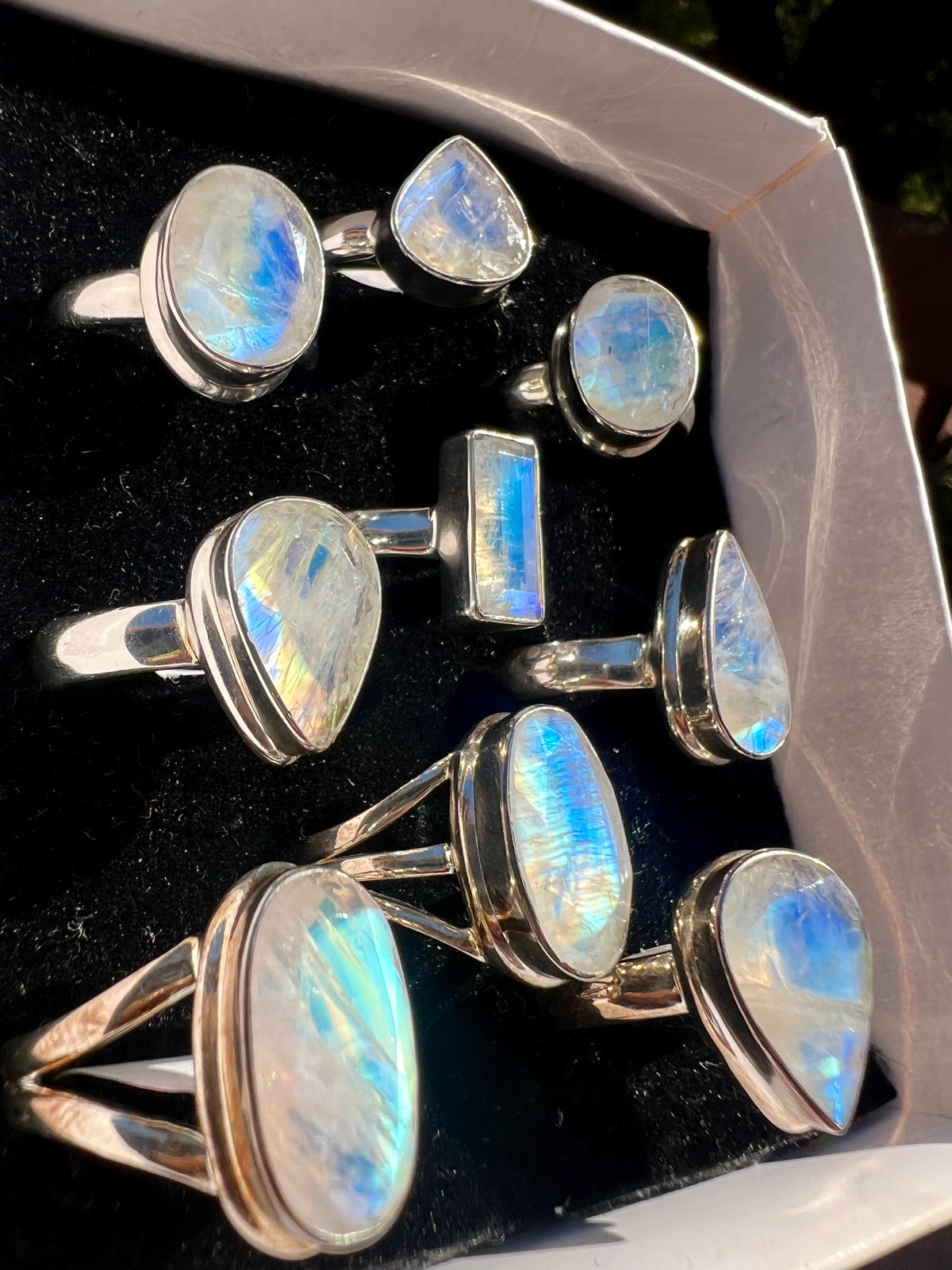 Faceted Rainbow Moonstone Rings⚡️