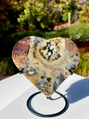 Agate Heart Slice w/ stand- (Large) L1