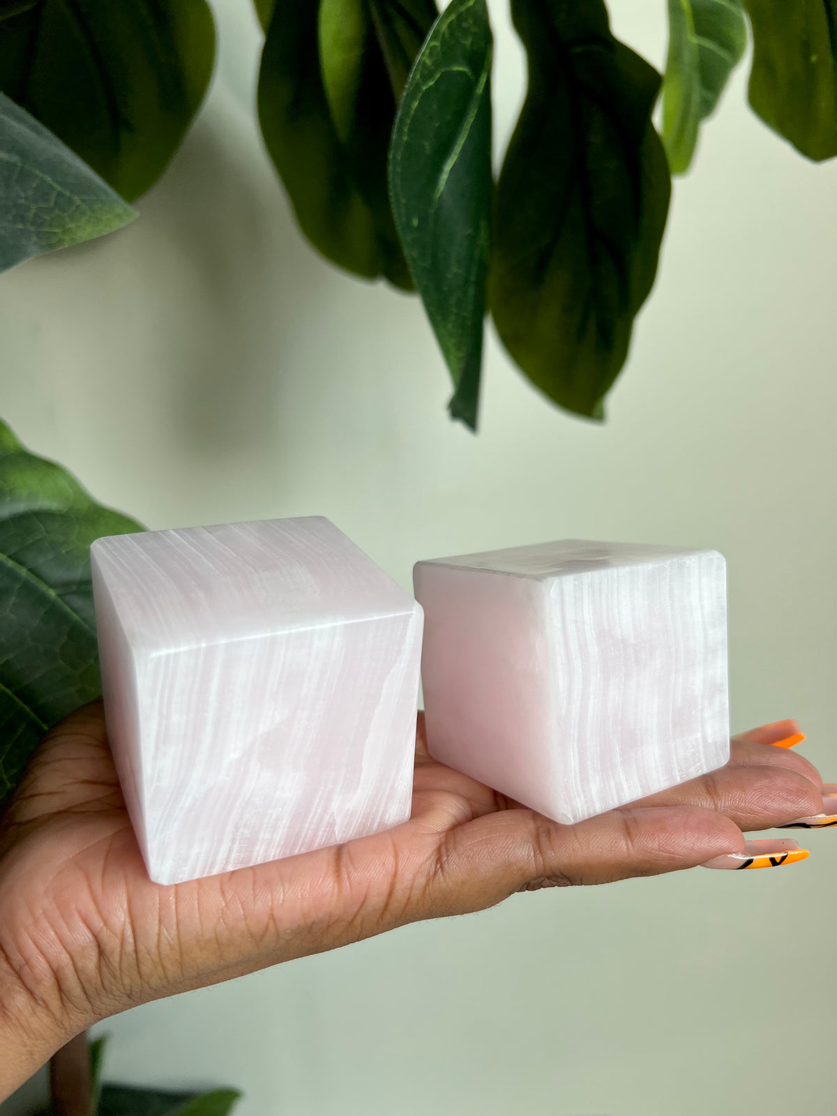 Mangano Calcite Cube